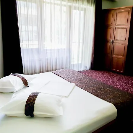 Ami Hotel